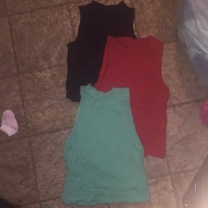 3 crop tops!